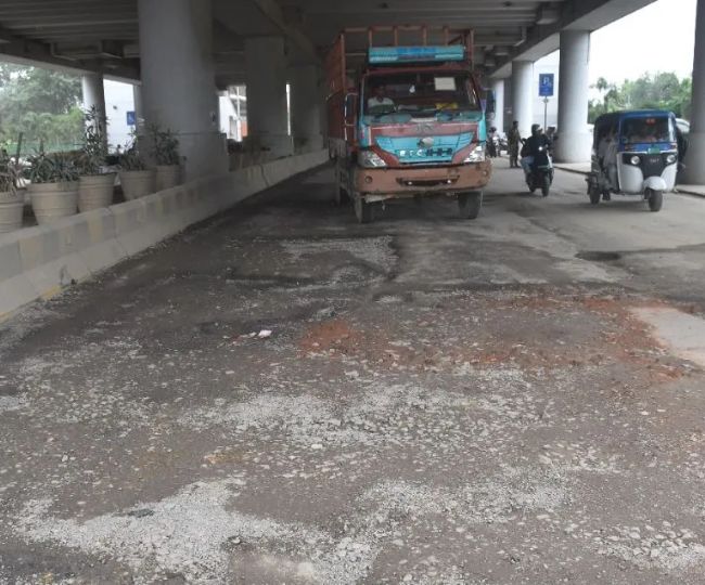 PWD NH breaks Metro dividers